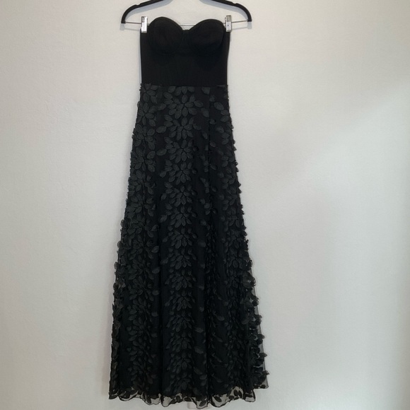 BEBE X NAVEN Strapless Bustier Maxi Dress Embroidered Body Black Size 00 - Picture 3 of 16